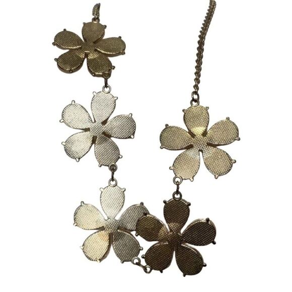 Large Peach Molded Faceted Flower Chain Link Collar Gold Tone Necklace 21” - Picture 6 of 7